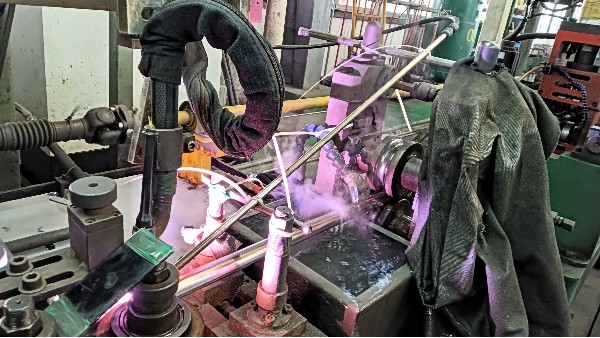 wb万搏体育·(中国)平台官方网站管酸洗钝化,究竟有何奥秘? wb万搏体育·(中国)平台官方网站管酸洗钝化,究竟有何奥秘?