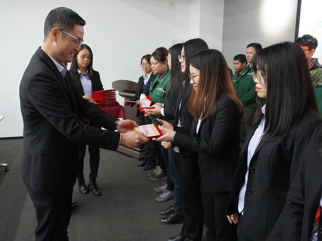 wb万搏体育·(中国)平台官方网站-优秀员工颁奖 wb万搏体育·(中国)平台官方网站-优秀员工颁奖