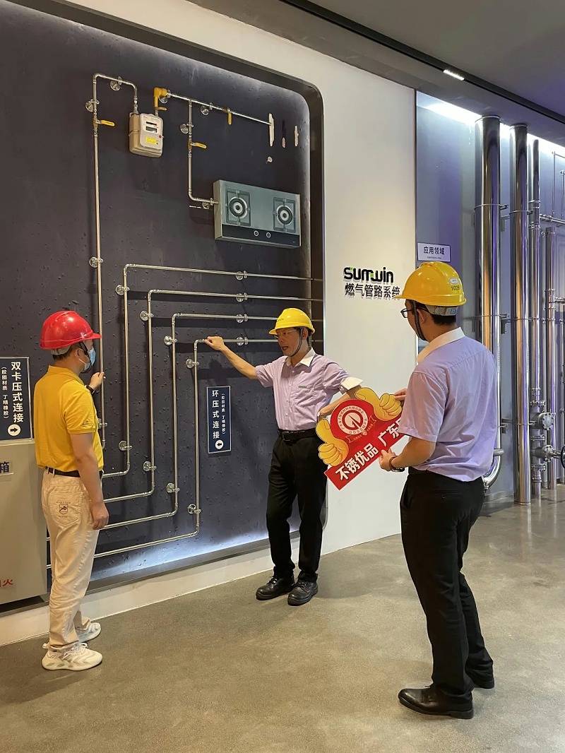 640.webp (6) 640.webp (6)