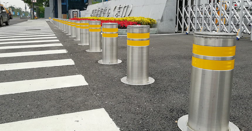 防撞柱.jpg 防撞柱.jpg